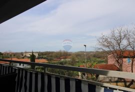 Simpatičan stan u Blizini Poreča s pogledom na more, Poreč, Appartment