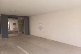 Istra, Pula - novogradnja širi centar, Pula, Flat