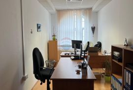 Poreč centar, poslovni prostor 92 m2, Poreč, Commercial property