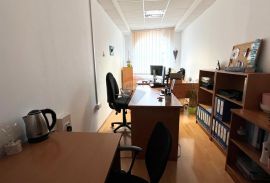 Poreč centar, poslovni prostor 92 m2, Poreč, Commercial property