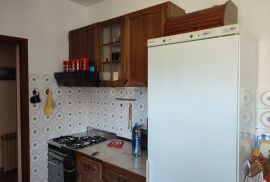 Baška - etaža kuće 80 m2, okućnica, Baška, Daire