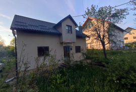 Ogulin-Oštarije, kuća sa okućnicom 3200 m2, Josipdol, Famiglia