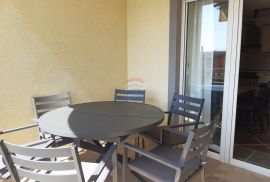 Istra, Poreč - okolica, stan 92m2 -konkretan i kvalitetan - 3km od Poreča, Poreč, Appartment