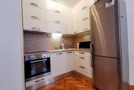 Rijeka, Centar, 1S+DB, 58m2, 1 parkirno mjesto, Rijeka, Appartement