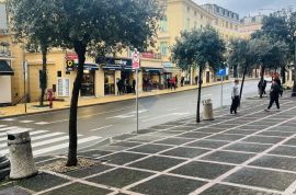 Izuzetan stan u samom centru Opatije, 50m do mora, Opatija, Appartamento