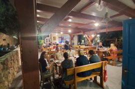 Grad Krk,restoran 200 m od gradske rive, Krk, Коммерческая недвижимость