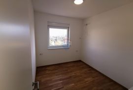 Lovran, stan 60m2, novogradnja, 2 kat, balkon, parking, Lovran, Appartment