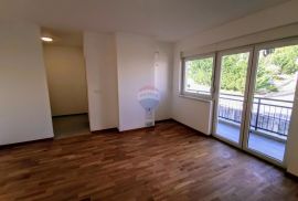 Lovran, stan 60m2, novogradnja, 2 kat, balkon, parking, Lovran, Appartment