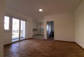 Lovran, stan 60m2, novogradnja, 2 kat, balkon, parking, Lovran, Appartment