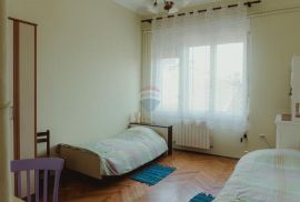 Rijeka, Centar, 4S kl. stan s liftom, Rijeka, Appartment