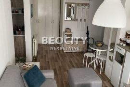 Novi Sad, Bulevar patrijarha Pavla, , 1.5, 38m2, Novi Sad - grad, Appartment