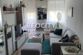 Novi Sad, Bulevar patrijarha Pavla, , 1.5, 38m2, Novi Sad - grad, Appartment