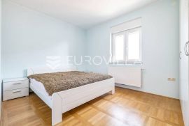 Zagreb, Maksimir, Rebar, prekrasan trosoban stan sa terasom i parking mjestom, Zagreb, Appartement