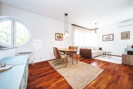 Zagreb, Dobri dol, 2 soban stan sa balkonom + PM, Zagreb, Apartamento