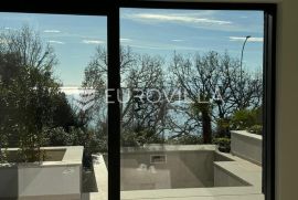 Opatija, luksuzan stan s vrtom, bazenom, I red do mora, novogradnja, Opatija - Okolica, Daire