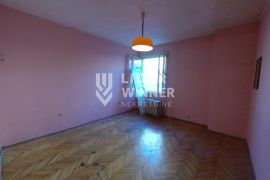 Odlično mesto, lepa predratna zgrada i ulaz ID#129251, Vračar, Apartamento