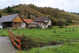 Ogulin , Modruš - Prodaje se imanje uz potok, Josipdol, Casa