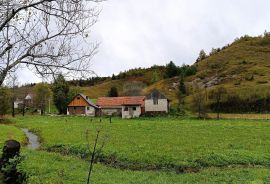 Ogulin , Modruš - Prodaje se imanje uz potok, Josipdol, Kuća