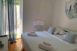 Ičići - stan 2s+db sa bazenom, Opatija - Okolica, Apartamento