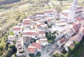 ISTRA, PIĆAN - Stara kuća 70 m2, Pićan, Famiglia