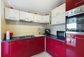 Novigrad , stan na atraktivnoj lokaciji s panoramskim pogledom, Novigrad, Apartamento