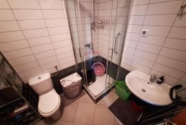 KASTAV - trosobni stan s garažom, Kastav, Apartamento