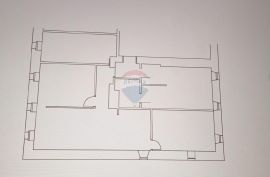 Rijeka, Centar – Stan 98 m2 za adaptaciju, Rijeka, Διαμέρισμα