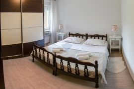 Rijeka, Pećine, 3S+DB stan 55 m2, Rijeka, Appartamento