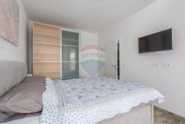 Istra, Poreč okolica moderna apartmanska kuća sa 5 stambenih jedinica, Poreč, Σπίτι