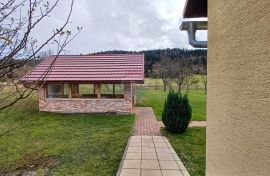 Gorski Kotar, Stara Sušica - samostojeća kuća sa dva stana i velikom okućnicom, Ravna Gora, House