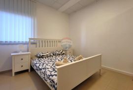 Istra, Umag, stan u prizemlju, 2.red do mora, Umag, Appartment