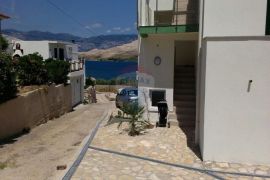 PAG, Grad Pag | Prekrasna Vila s 9 apartmana, parkingom i zemljištem, 1.red do mora, Pag, بيت