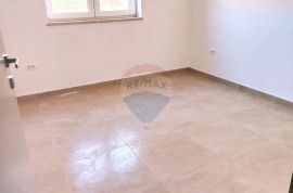 Rovinj,savršeni stan u odličnoj novogradnji+tavan+drvarnica-47,5m2, Rovinj, Flat