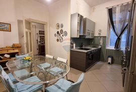 Rijeka, Centar, Stan 3skl, površine 80m2, Rijeka, Flat