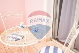 Crikvenica- kuća sa 5 apartmana 150m od mora, Crikvenica, Σπίτι