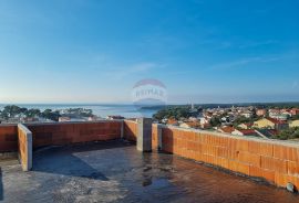 Rab, Banjol, stan 117m2 i 130m2 rooftop terasa!, Rab, Apartamento