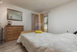 Istra, Medulin, Apartmanska kuća s 7 apartmana i bazenom, Medulin, بيت