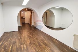 Zagreb; Donji grad, lokal 40m2 na odličnoj lokaciji, Donji Grad, Propiedad comercial