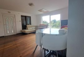 Opatija,Pobri,dvosoban stan 60 m2,terasa,najam, Opatija - Okolica, Appartment