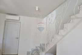 Istra, Hrboki predivna kuća 125 m2, Barban, Дом