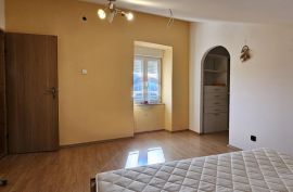 Istra, Pula, stan 86 m2 u centru kod pošte, Pula, Apartamento