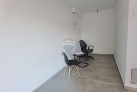 Pula - šira okolica, stan 2SS, Pula, Apartamento