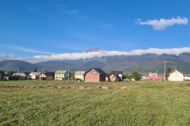 Plitvička Jezera, Građ. zemljište | Parcela 5 min od Plitvičkih jezera, 1207m2, Plitvička Jezera, Terreno