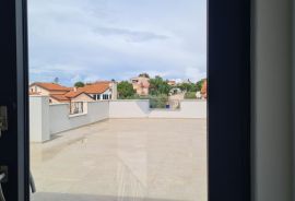 Poreč: Stan u modernoj novogradnji s krovnom terasom, Poreč, Flat