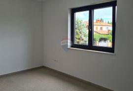 Poreč: Stan u modernoj novogradnji s krovnom terasom, Poreč, Appartement