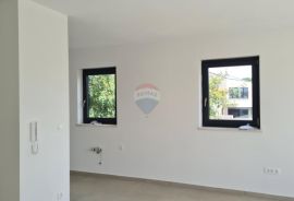 Poreč: Moderan stan 1. kat + krovna terasa 90m2, Tar-Vabriga, Apartamento