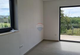 Poreč: Moderan stan 1. kat + krovna terasa 90m2, Tar-Vabriga, Apartamento