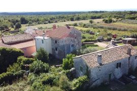 Istra, Višnjan - Prekrasna autohtona kuća s pogledom na more, Višnjan, Casa