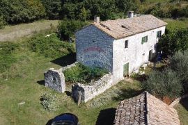 Istra, Višnjan - Prekrasna autohtona kuća s pogledom na more, Višnjan, House