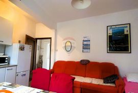 Crikvenica , Jadranovo kuća s pet apartmana, 148 m2, Crikvenica, Kuća